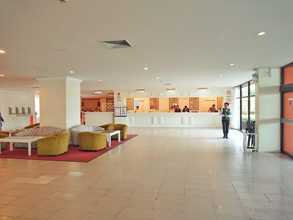 Ambassador City Jomtien Garden Wing サッタヒープ エクステリア 写真