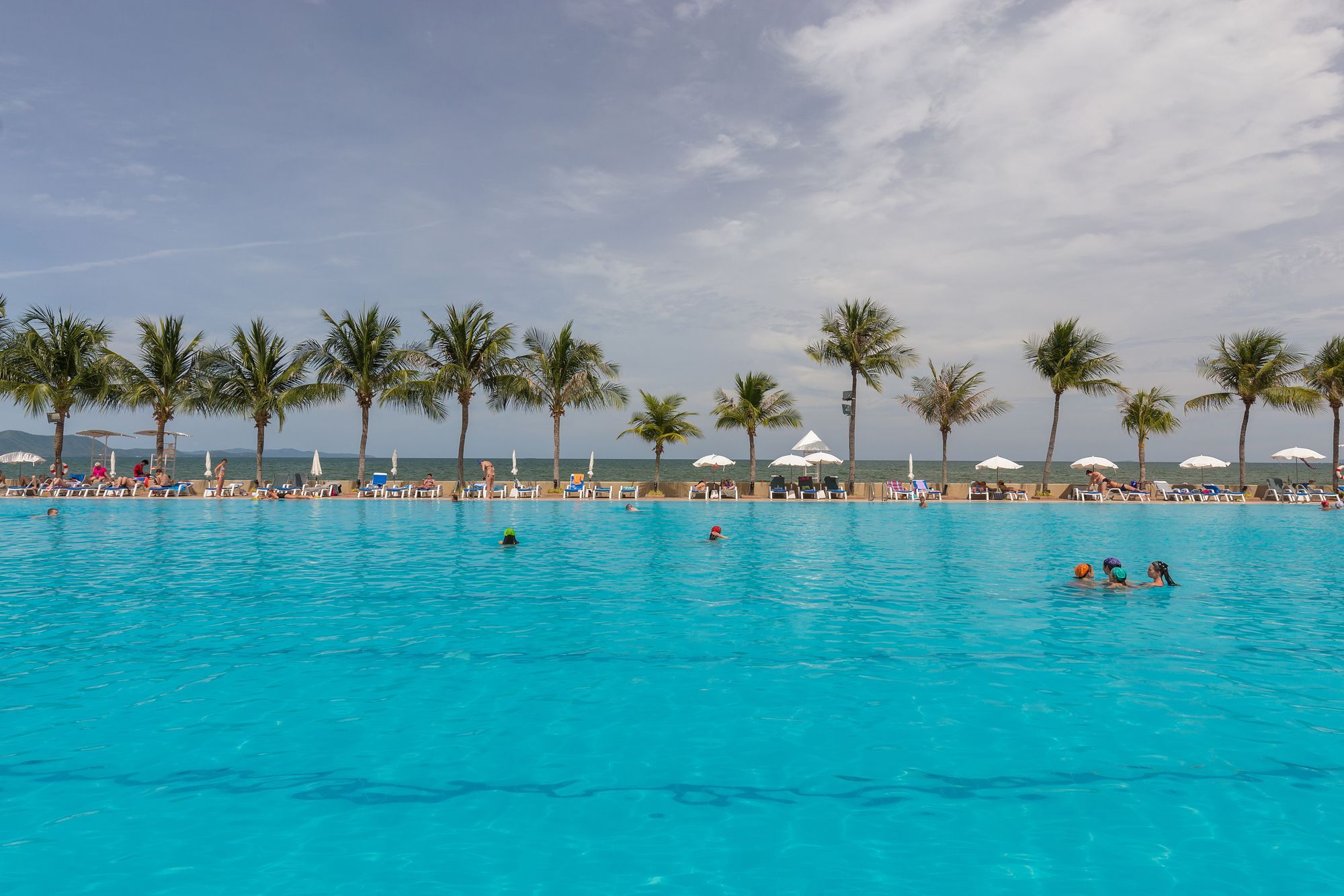 Ambassador City Jomtien Garden Wing サッタヒープ エクステリア 写真